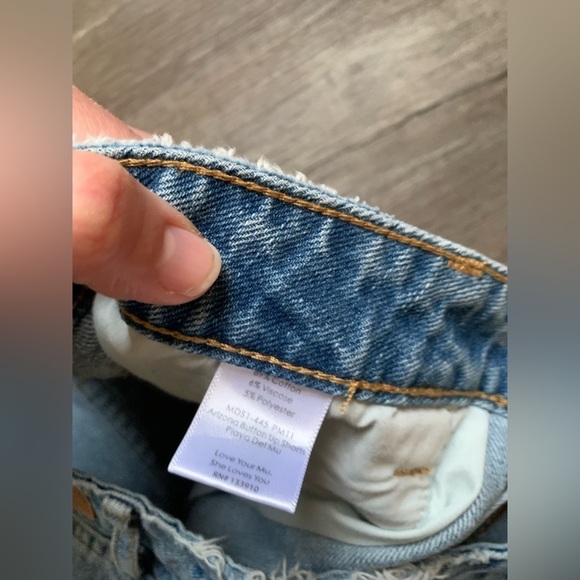 NWT Show Me Your MuMu Shorts Arizona Button Up Shorts High Rise Distressed 27 28 - Picture 2 of 13